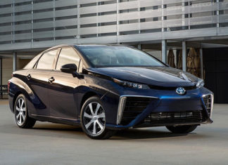 W nieustannym kontakcie. Toyota Mirai z funkcją łączności satelitarnej