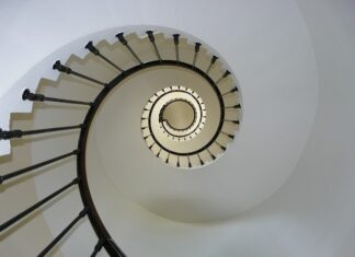 Dlaczego ciężko wchodzą biegi?