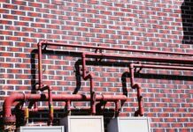 Jak odpowietrzyć układ wspomagania kierownicy?