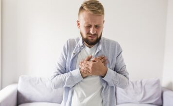 Jakie są objawy uszkodzenia pompy wspomagania?