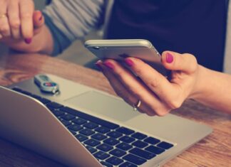 Czy w tym telefonie jest kompas?