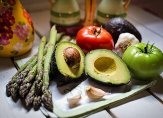 Jak chronić szyję na motocyklu?