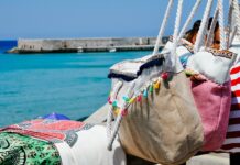 Jak z chusty zrobić kominiarkę? Jak z chusty zrobić kominiarkę?