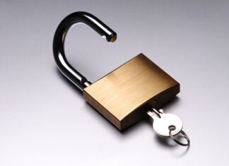 Jak odblokować skrzynię biegów?