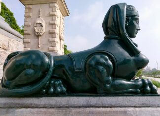 Jak przykleić emblematy na kołpaki?