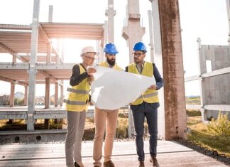 Jak ciasny powinien być kask?